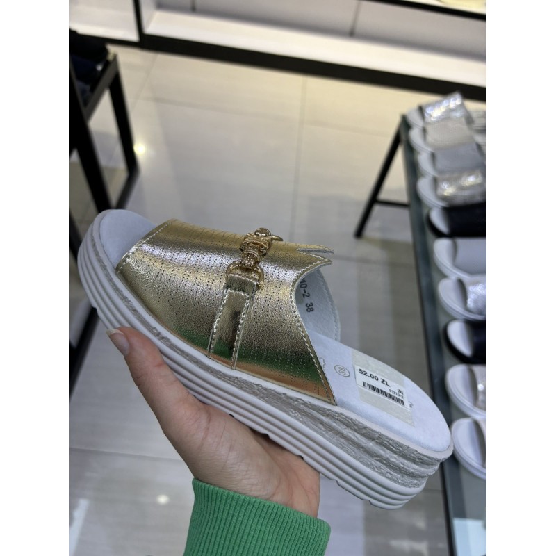 Buty Klapki Damskie (36-41 ,12par) Kolor Jak na zdzięciu
