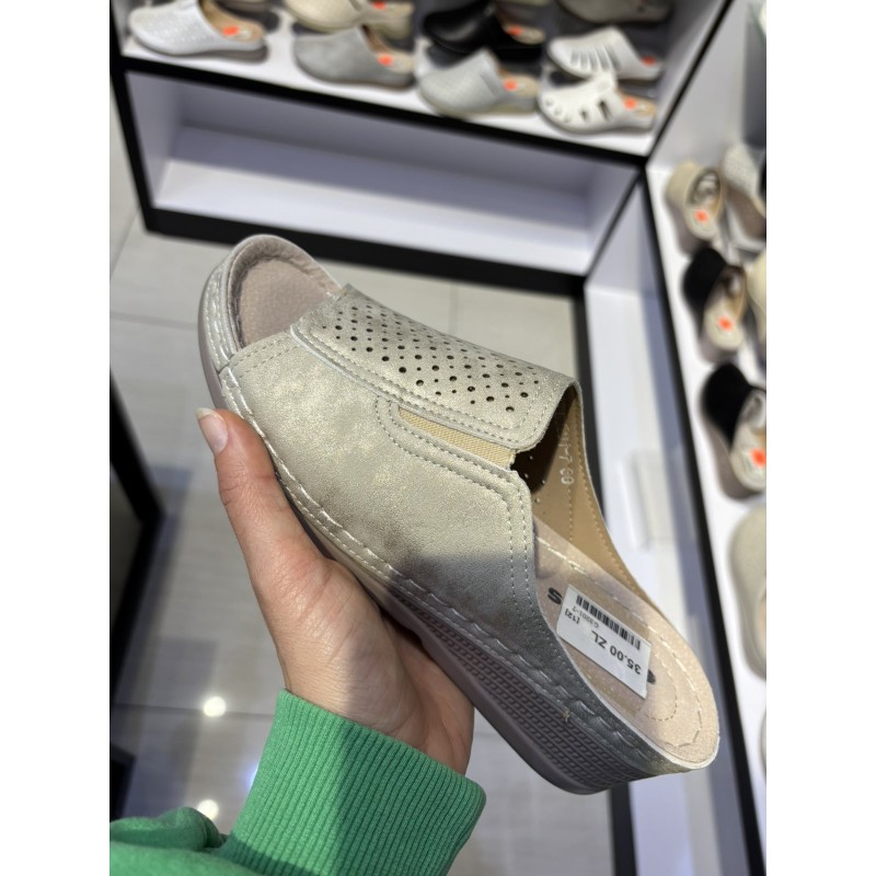 Buty Klapki Damskie (36-41 ,12par) Kolor Jak na zdzięciu