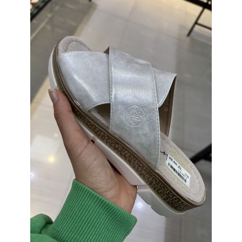 Buty Klapki Damskie (36-41 ,12par) Kolor Jak na zdzięciu