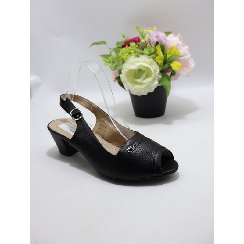 SANDAŁY DAMSKIE. Size: 36/41 (12 par/paczka) Kolor jak na zdzięciu