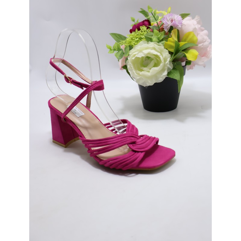 SANDAŁY DAMSKIE. Size: 36/41 (12 par/paczka) Kolor jak na zdzięciu