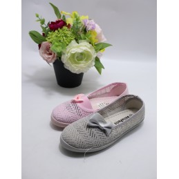 BUTY DZIECIECE. Size: 30/35...