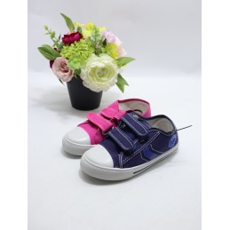 BUTY DZIECIECE. Size: 30/35...