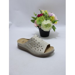 KAPCIE DAMSKIE. Size: 36/42...