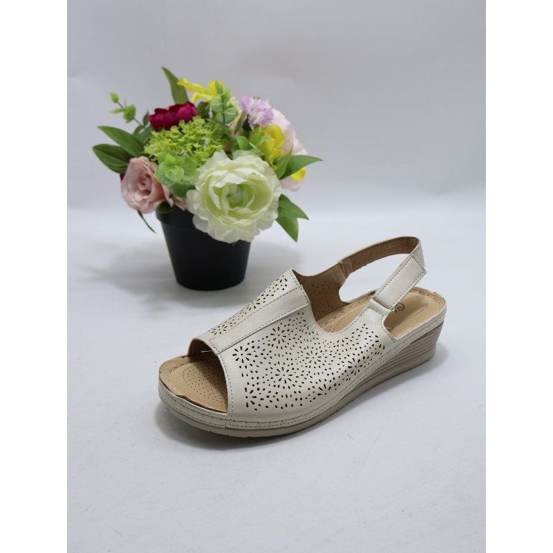 SANDAŁY DAMSKIE. Size: 36/41 (12 par/paczka) Kolor jak na zdzięciu