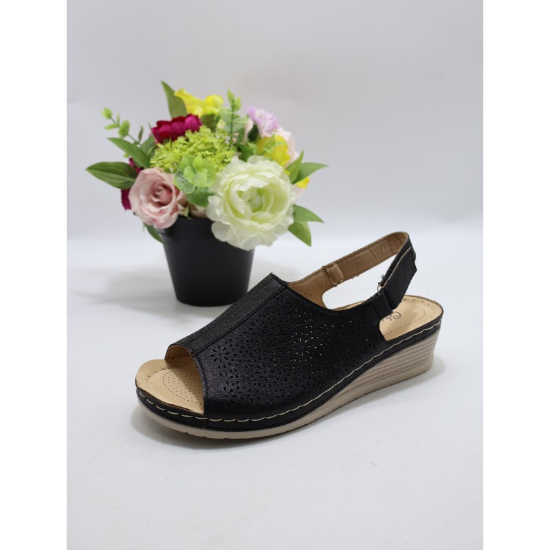 SANDAŁY DAMSKIE. Size: 36/41 (12 par/paczka) Kolor jak na zdzięciu