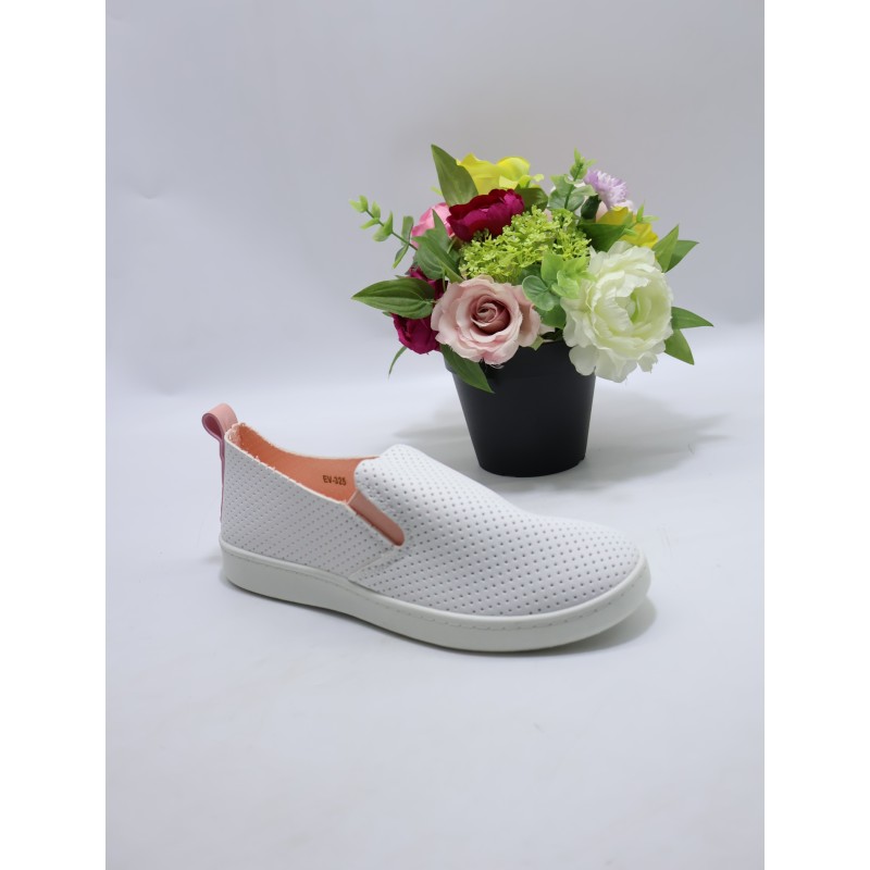 BUTY DAMSKIE. Size: 36/41 (12 par/paczka) Kolor jak na zdzięciu