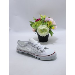BUTY DAMSKIE. Size: 36/41 (12 par/paczka) Kolor jak na zdzięciu