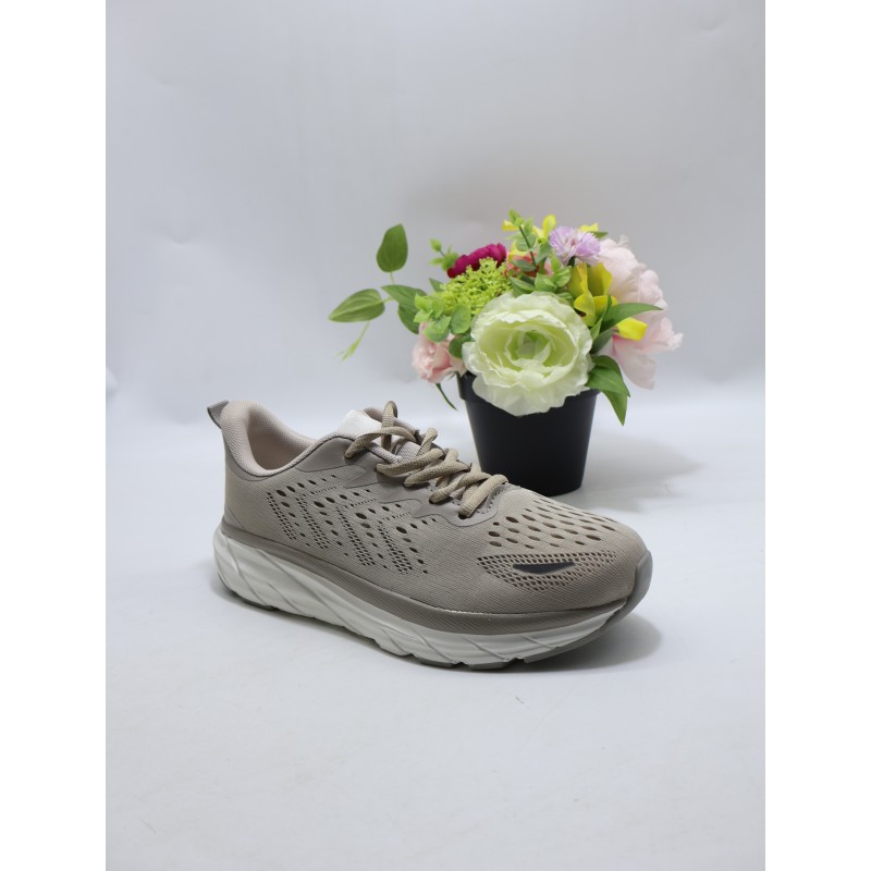 BUTY DAMSKIE. SIZE 36/41 (12 PAR/PACZKA) KOLOR JAK NA ZDZIĘCIU