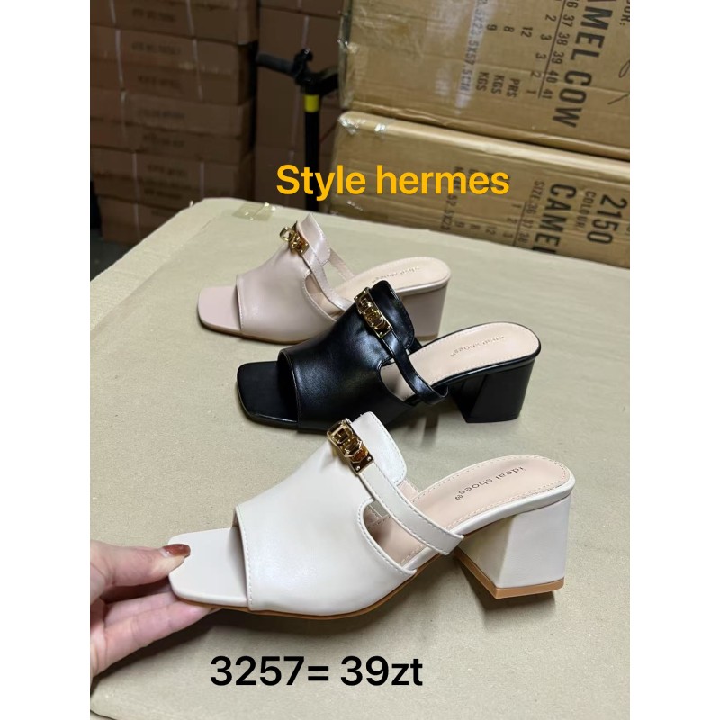 Buty Klapki Damskie (36-41,12par) Kolor Jak na zdzięciu