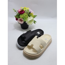 KAPCIE DAMSKIE. SIZE 36/41...