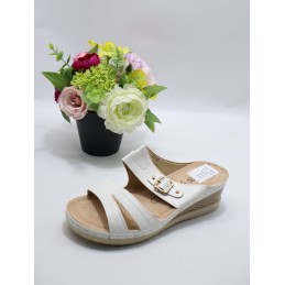 KAPCIE DAMSKIE. SIZE 36/41...