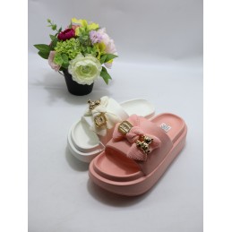 KAPCIE DAMSKIE. SIZE 36/41...