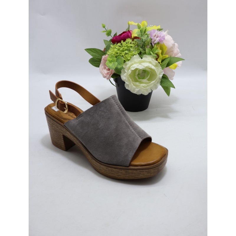 SANDAŁY DAMSKIE. SIZE 36/41 (12 PAR/PACZKA) KOLOR JAK NA ZDZIĘCIU