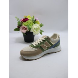 BUTY DAMSKIE. SIZE 36/41 (12 PAR/PACZKA) KOLOR JAK NA ZDZIĘCIU