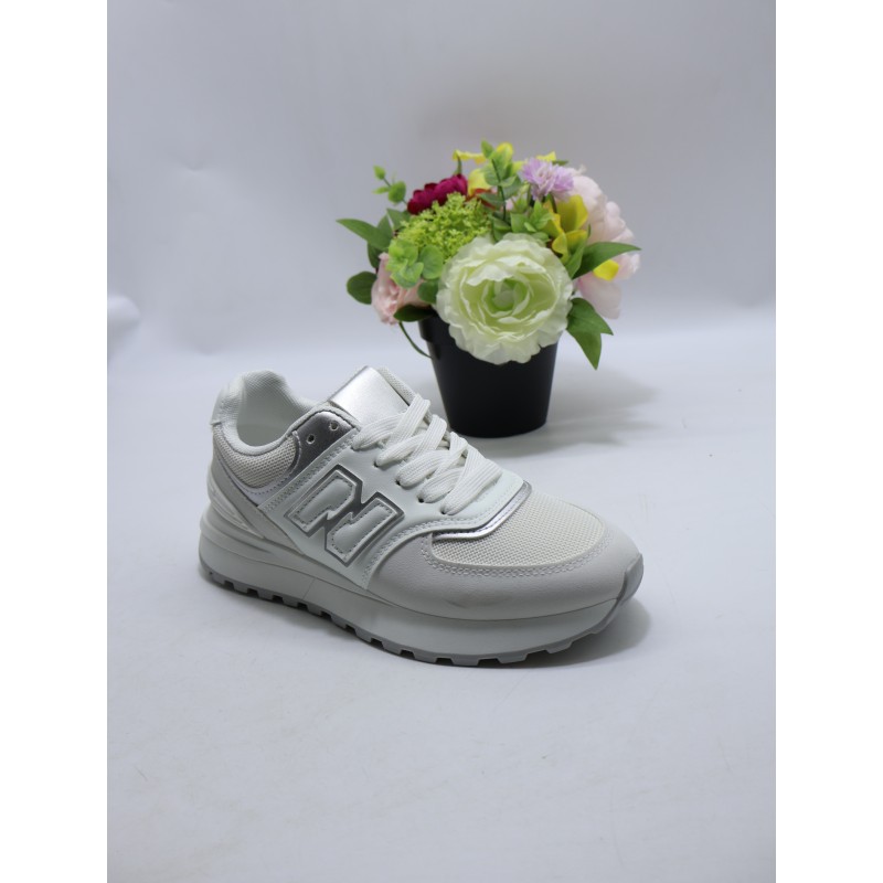 BUTY DAMSKIE. SIZE 36/41 (12 PAR/PACZKA) KOLOR JAK NA ZDZIĘCIU