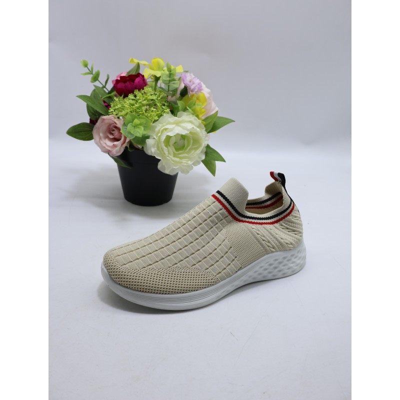 BUTY DAMSKIE. SIZE 36/41 (12 PAR/PACZKA) KOLOR JAK NA ZDZIĘCIU
