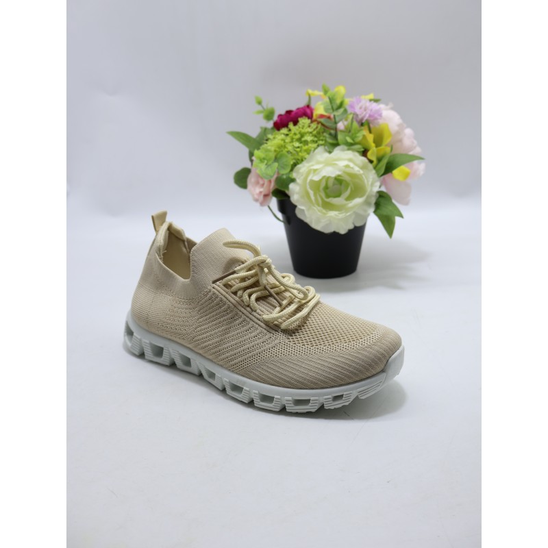 BUTY DAMSKIE. SIZE 36/40 (12 PAR/PACZKA) KOLOR JAK NA ZDZIĘCIU