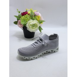 BUTY DAMSKIE. SIZE 36/40 (10 PAR/PACZKA) KOLOR JAK NA ZDZIĘCIU