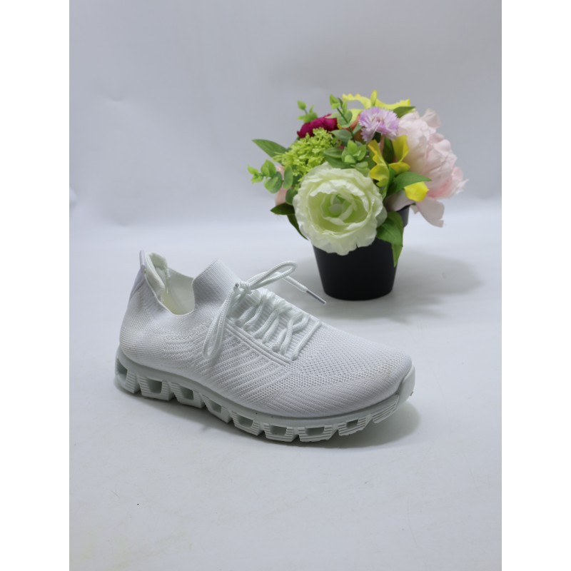 BUTY DAMSKIE. SIZE 36/40 (10 PAR/PACZKA) KOLOR JAK NA ZDZIĘCIU