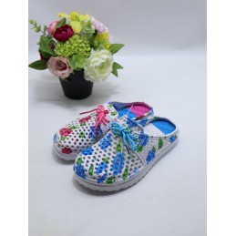 KAPCIE DAMSKIE. SIZE 37/41...