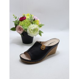 KAPCIE DAMSKIE. SIZE 36/41...