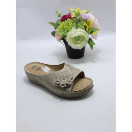 KAPCIE DAMSKIE. SIZE 36/42...