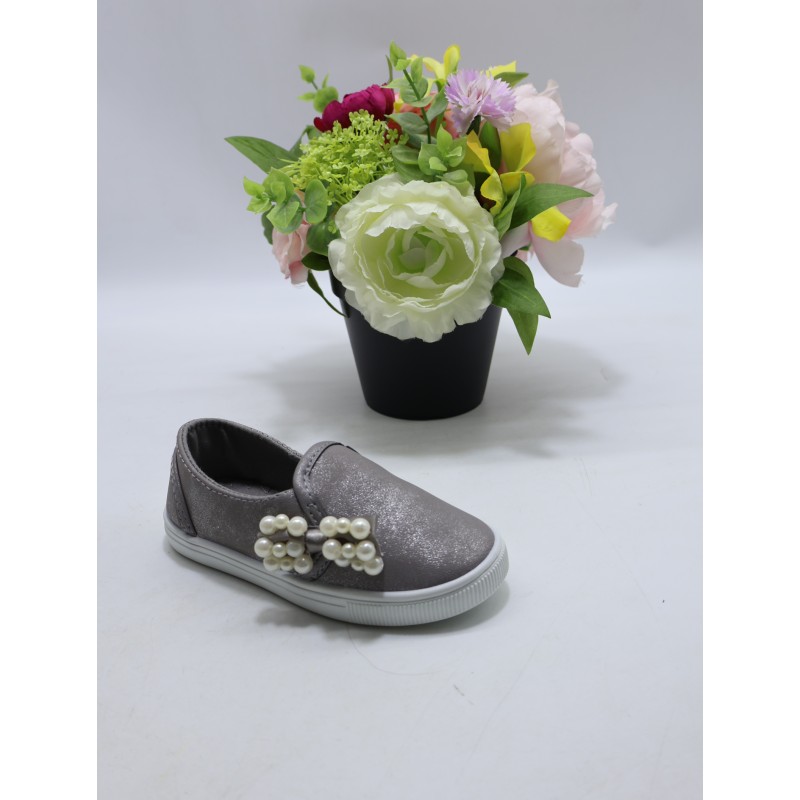 BUTY DZIECIĘCE. SIZE 25/30 (12 PAR/PACZKA) KOLOR JAK NA ZDZIĘCIU