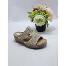 KAPCIE DAMSKIE. SIZE 36/42...