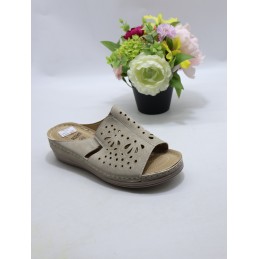 KAPCIE DAMSKIE. SIZE 36/42...