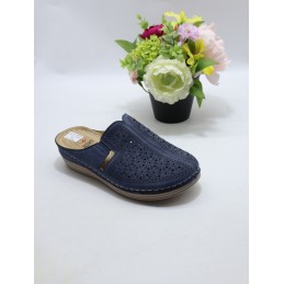 KAPCIE DAMSKIE. SIZE 36/42...