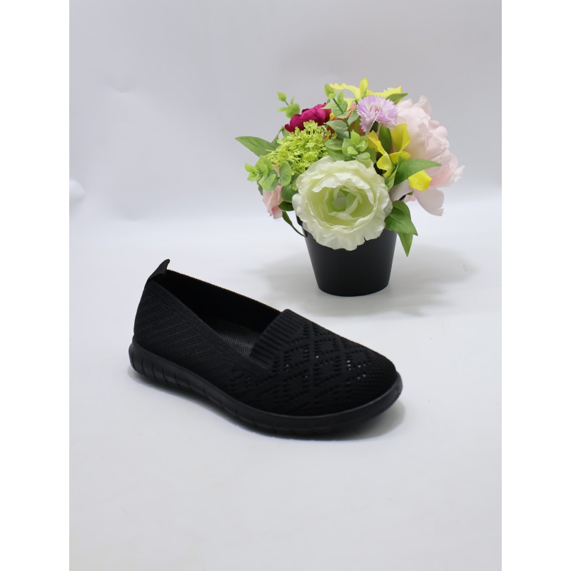 BUTY DAMSKIE. SIZE 36/41 (12 PAR/PACZKA) KOLOR JAK NA ZDZIĘCIU