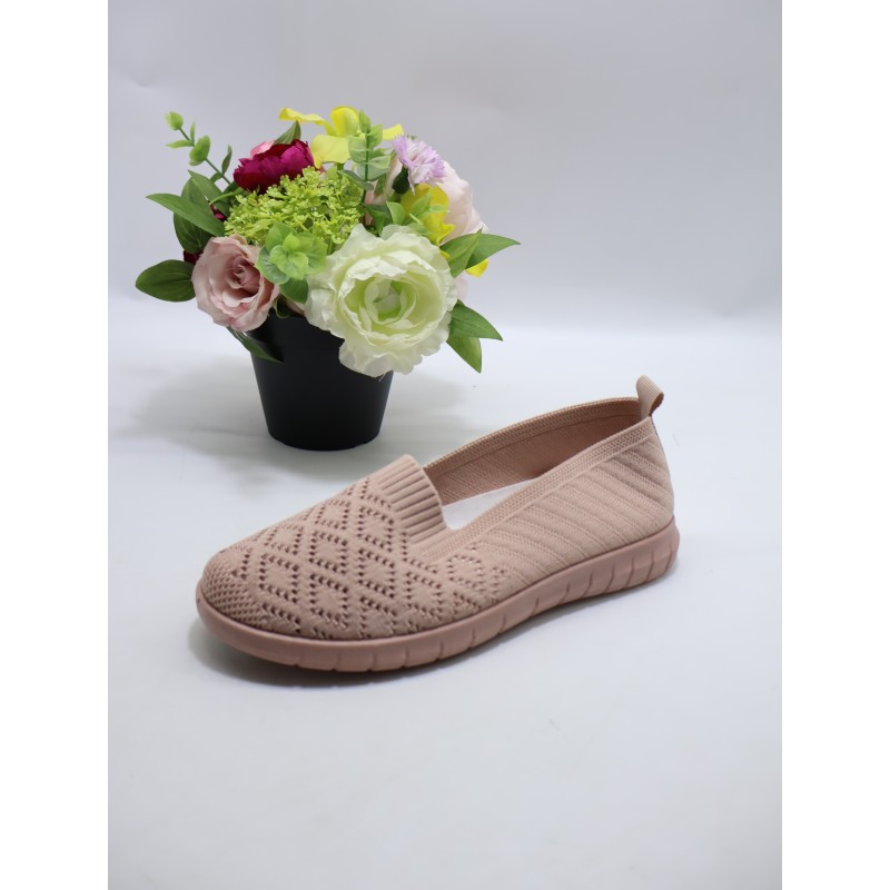 BUTY DAMSKIE. SIZE 36/41 (12 PAR/PACZKA) KOLOR JAK NA ZDZIĘCIU