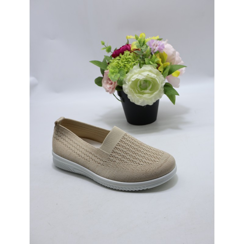 BUTY DAMSKIE. SIZE 36/41 (12 PAR/PACZKA) KOLOR JAK NA ZDZIĘCIU