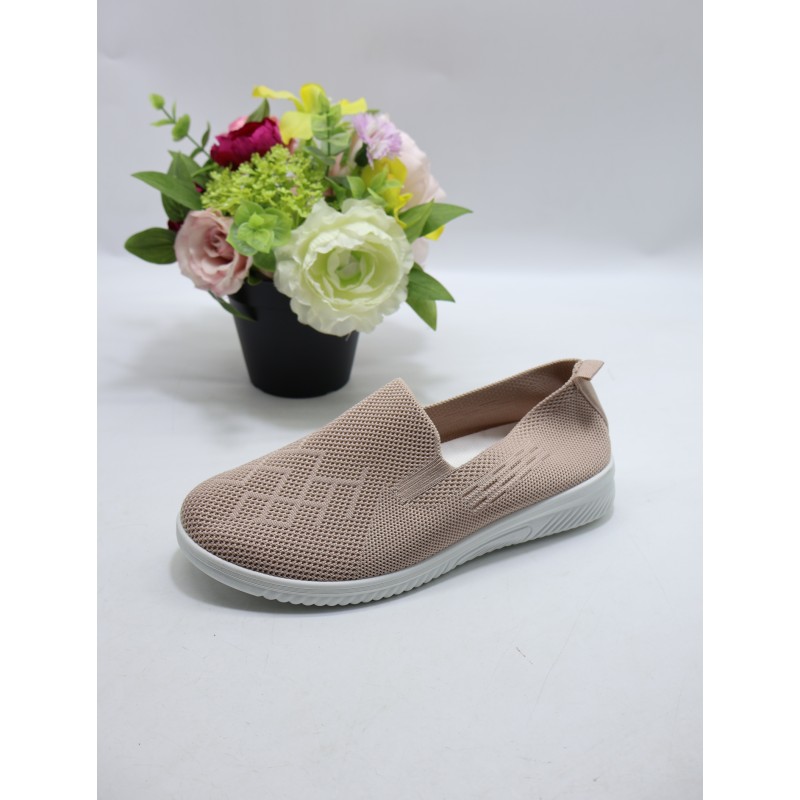 BUTY DAMSKIE. SIZE 36/41 (12 PAR/PACZKA) KOLOR JAK NA ZDZIĘCIU