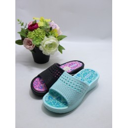 KAPCIE DAMSKIE. SIZE 36/41...