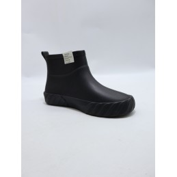 BUTY DAMSKIE. SIZE 33/40 (12 PAR/PACZKA) KOLOR JAK NA ZDZIĘCIU