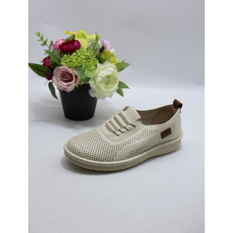 BUTY DAMSKIE. SIZE 36/41 (12 PAR/PACZKA) KOLOR JAK NA ZDZIĘCIU