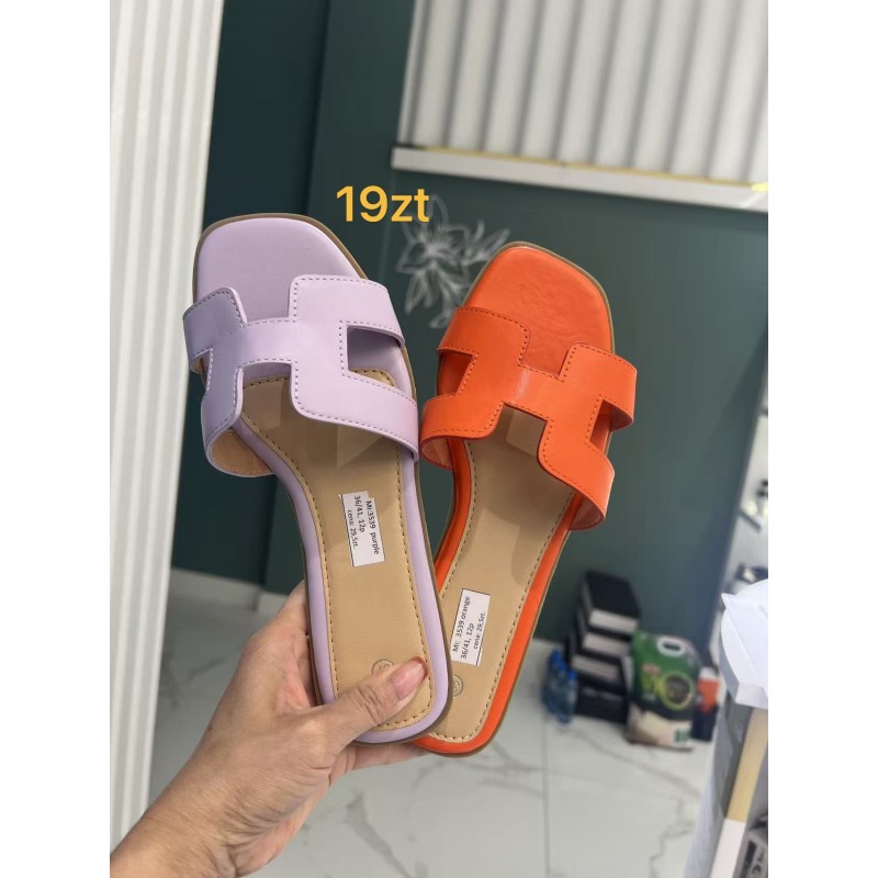 Buty Klapki Damskie(36-41,12par)Kolor Jak na zdzięciu