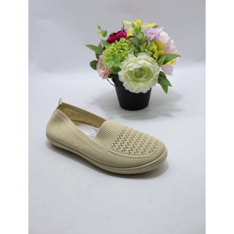 BUTY DAMSKIE . SIZE 36/41 (12 PAR/PACZKA) KOLOR JAK NA ZDZIĘCIU