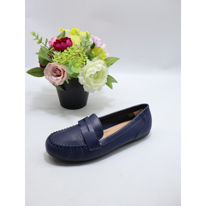 BUTY DAMSKIE . SIZE 36/41 (12 PAR/PACZKA) KOLOR JAK NA ZDZIĘCIU