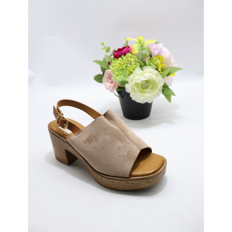 Sandały DAMSKIE . SIZE 36/41 (12 PAR/PACZKA) KOLOR JAK NA ZDZIĘCIU