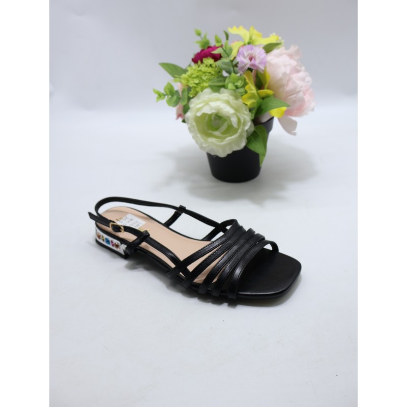 Sandały DAMSKIE . SIZE 36/41 (12 PAR/PACZKA) KOLOR JAK NA ZDZIĘCIU