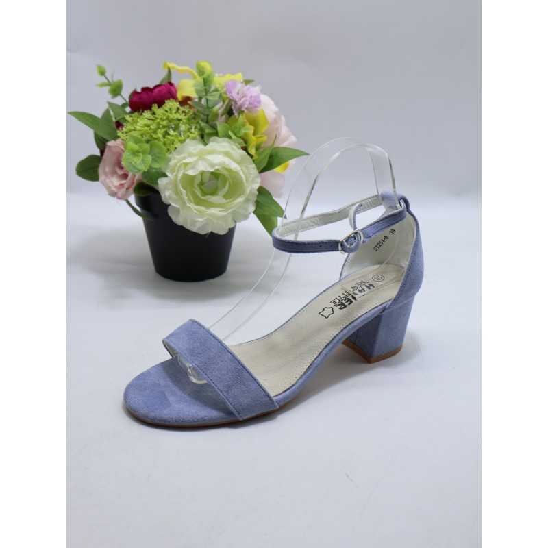 Sandały DAMSKIE . SIZE 36/41 (12 PAR/PACZKA) KOLOR JAK NA ZDZIĘCIU