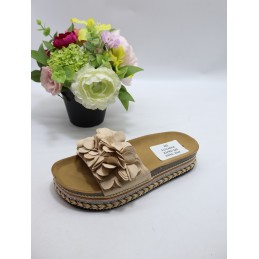 KAPCIE DAMSKIE . SIZE 37/40...