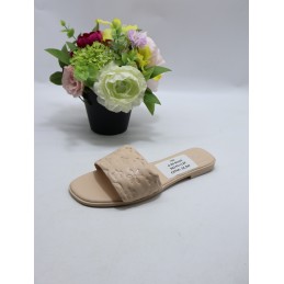 KAPCIE DAMSKIE . SIZE 36/41...
