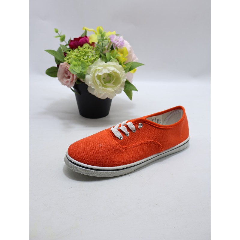 BUTY DAMSKIE . SIZE 36/41 (12 PAR/PACZKA) KOLOR JAK NA ZDZIĘCIU