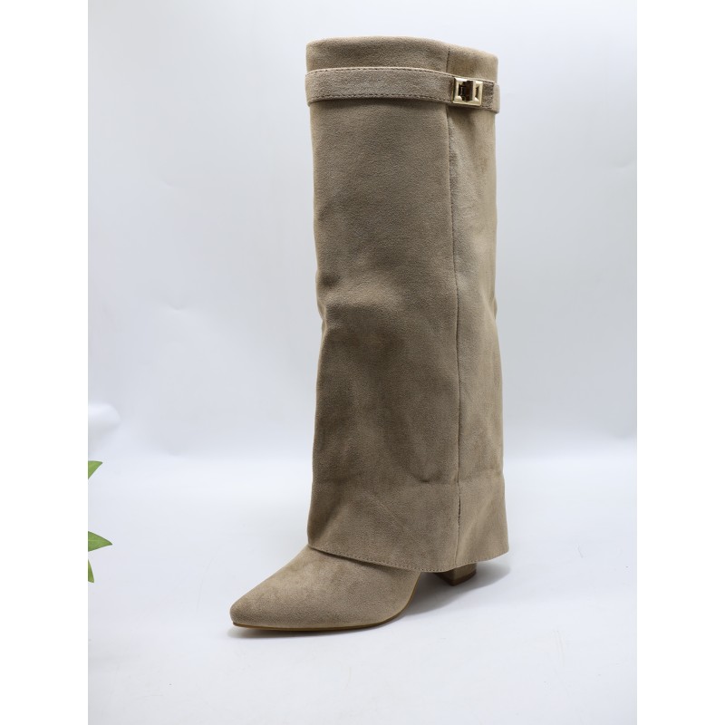 BOTKI DAMSKIE . SIZE 36/41 (12 PAR/PACZKA) KOLOR JAK NA ZDZIĘCIU