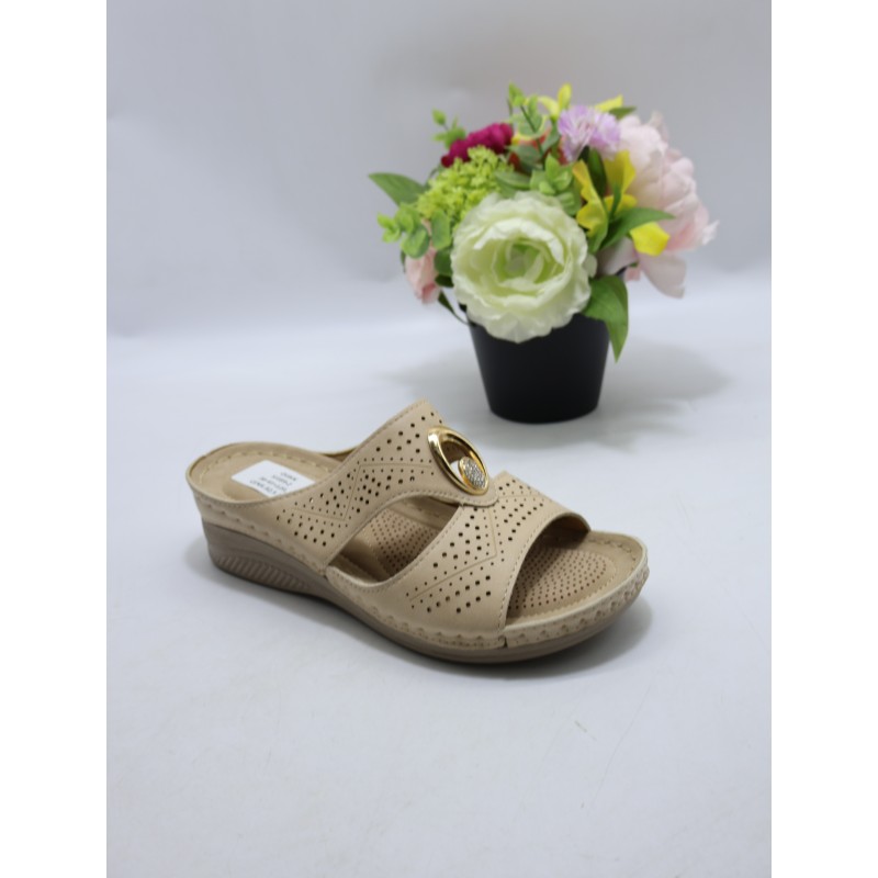 KAPCIE DAMSKIE . SIZE 36/41 (12 PAR/PACZKA) KOLOR JAK NA ZDZIĘCIU