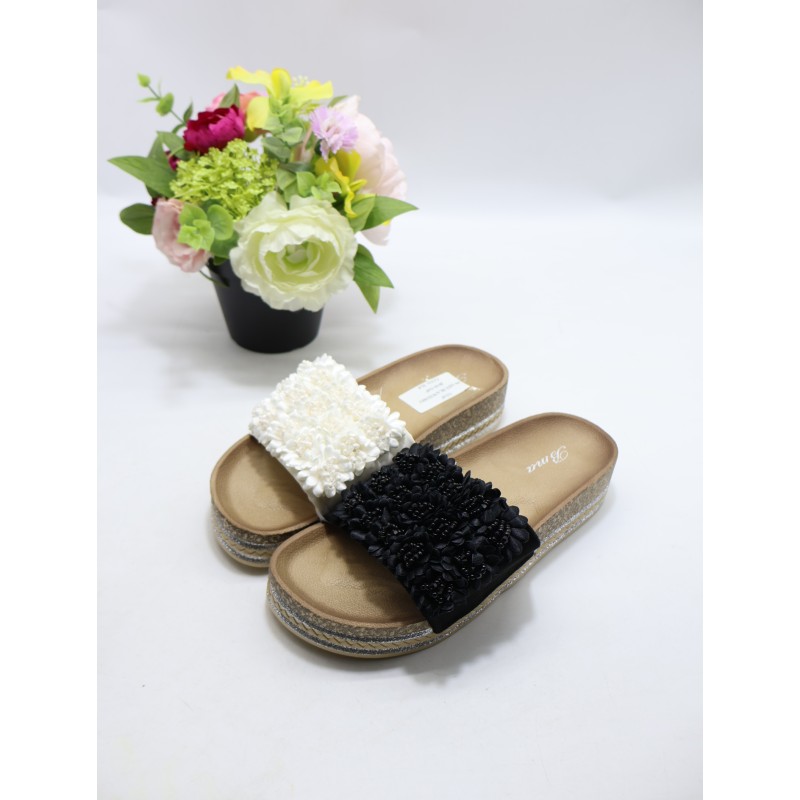 KAPCIE DAMSKIE . SIZE 36/41 (24 PAR/PACZKA) KOLOR JAK NA ZDZIĘCIU